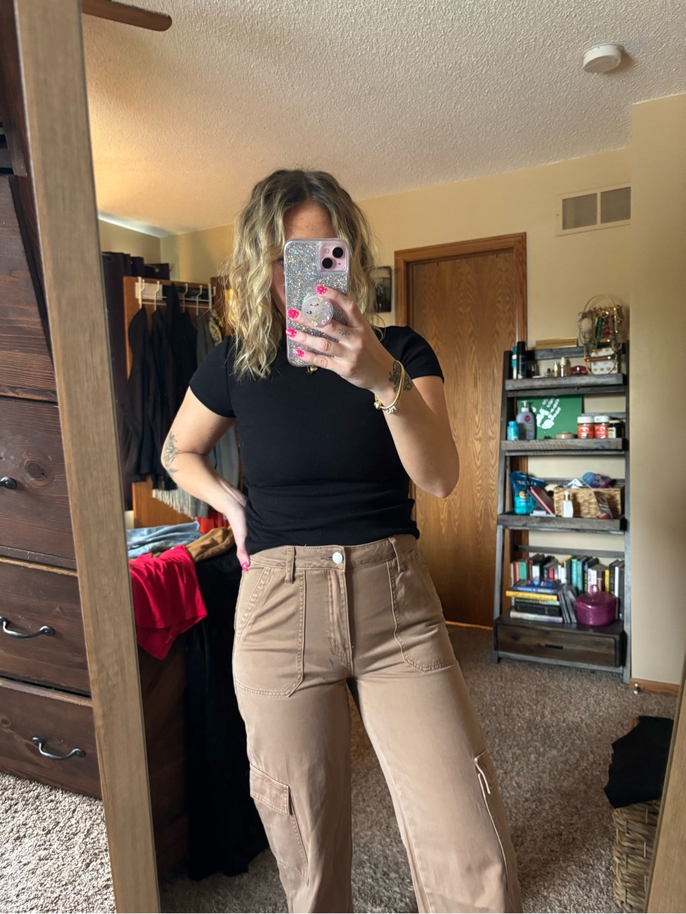 Vervet Wide-Leg Cargo Pants in Light Brown size 26